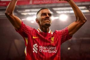 新纪录！单个转会窗支出：利物浦“四亿妄为”1.44亿砸伊萨克登顶