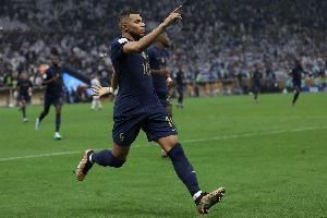 姆总！队报：法国足协曾想与阿根廷进行友谊赛，被姆巴佩劝退